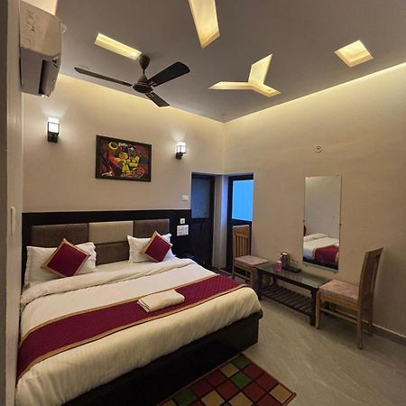 Hotel Ps Residency พาราณสี ภายนอก รูปภาพ